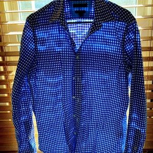 long sleeve shirt size M